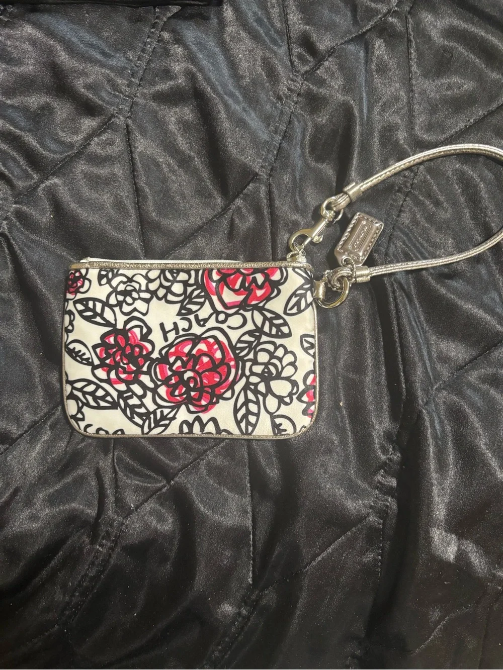 COACH Poppy Sateen Small Wristlet